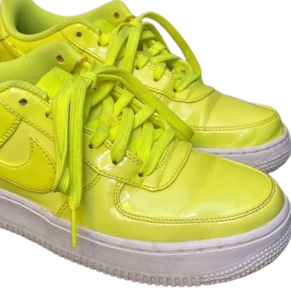 Nike Air Force Ones LV8 UV Volt / White - Picture 4 of 5